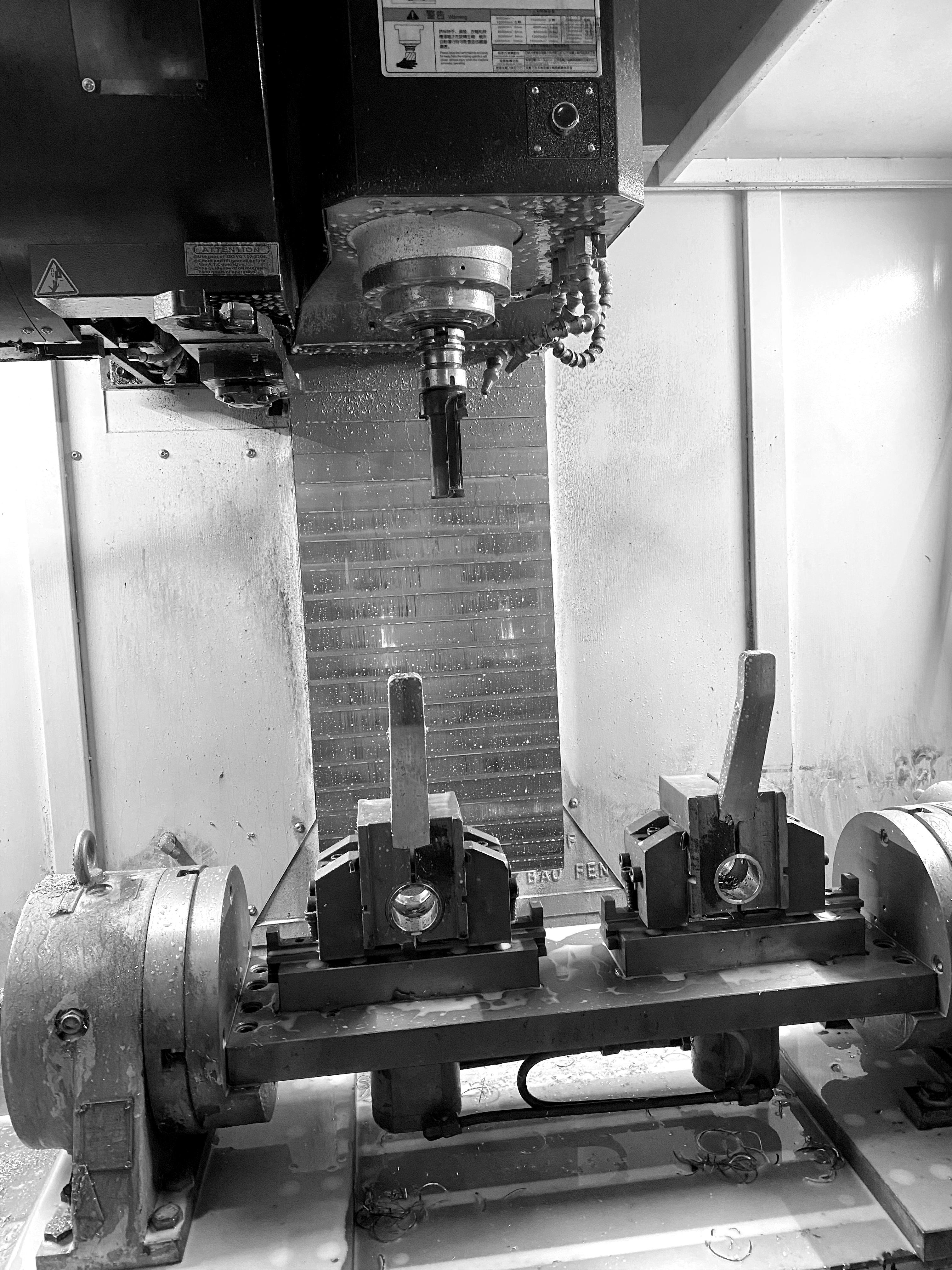 YIWANJIA Bathroom CNC machining equipment